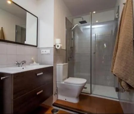 Apartamento De Dos Dormitorios En Plaza Alfaro Seville Exterior photo