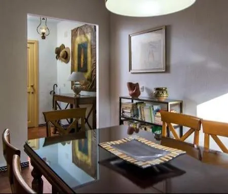 Apartamento De Dos Dormitorios En Plaza Alfaro Seville Exterior photo