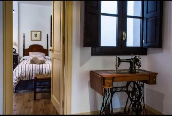 Apartamento De Dos Dormitorios En Plaza Alfaro